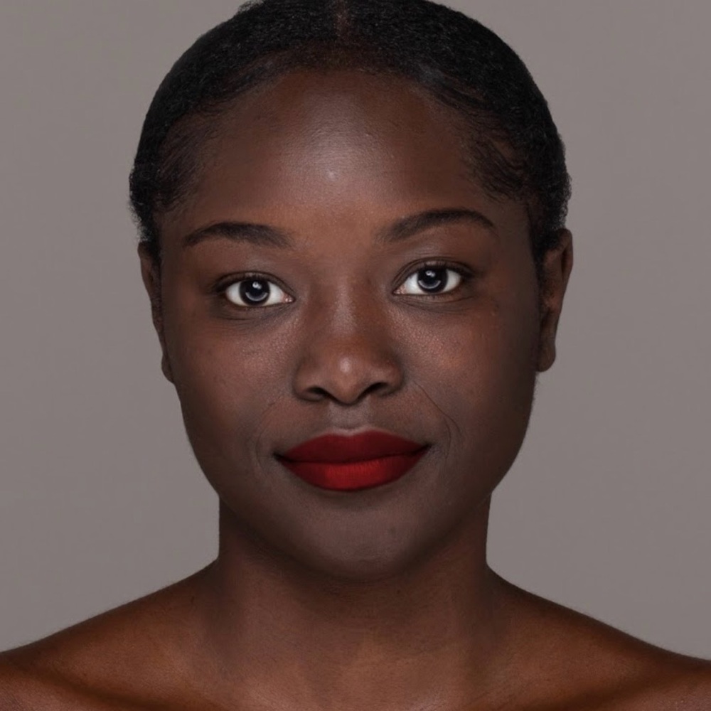 Giorgio Armani Lip Maestro Satin Liquid Lipstick — Vibrant Red (12) - Picture 7 of 10
